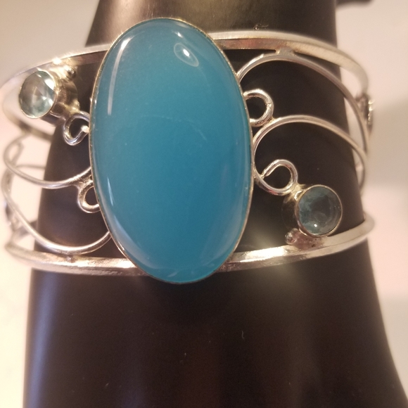 EXCELLENT BRACELET NWOT - Picture 2 of 11